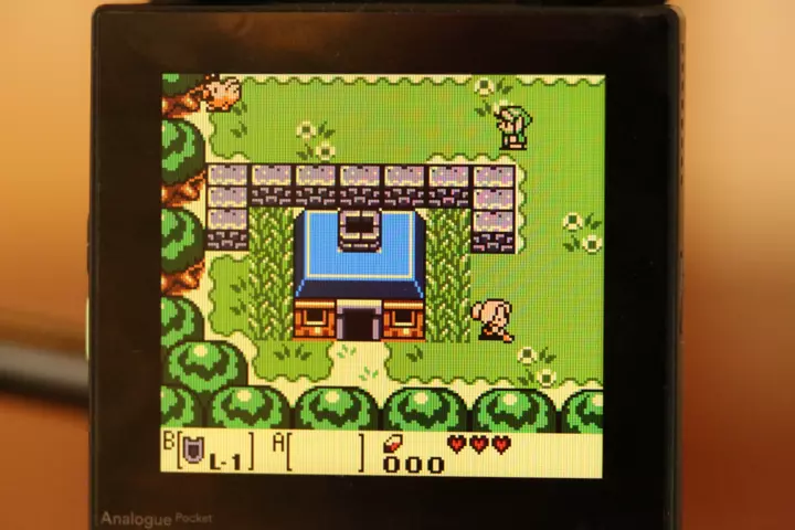 Analogue pocket running a game